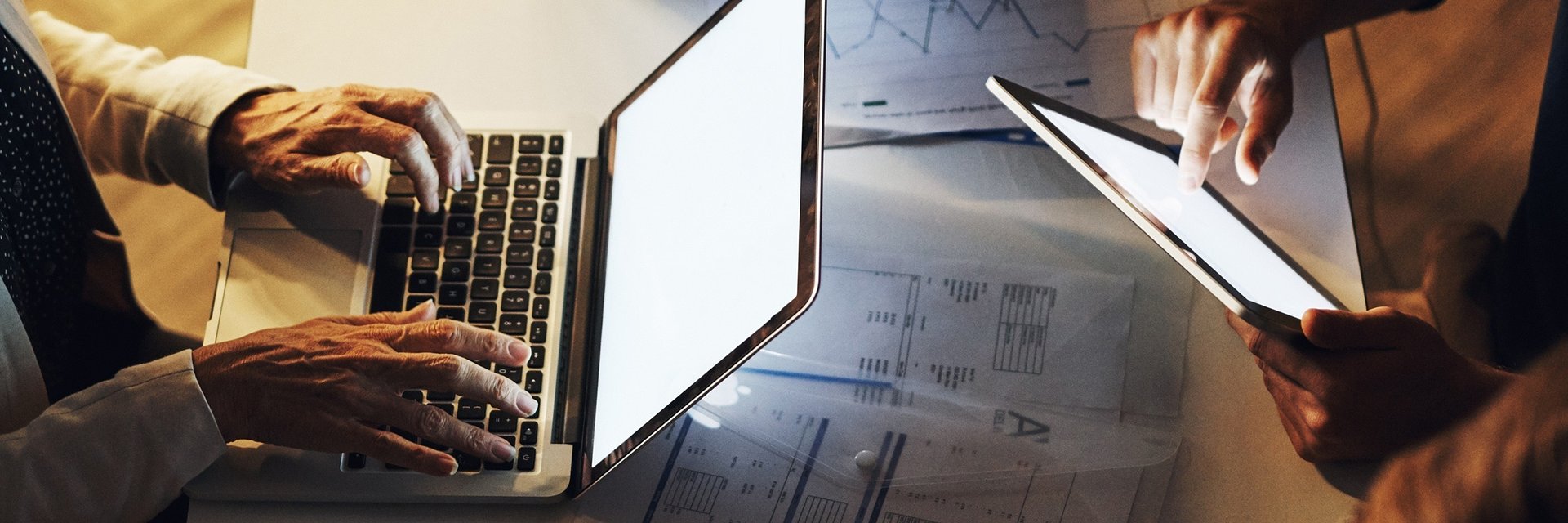 Raport Rynek Pracy Specjalistów w 2025 roku już opublikowany przez Pracuj.pl. Kolejny wzrost liczby aplikacji i klientów.