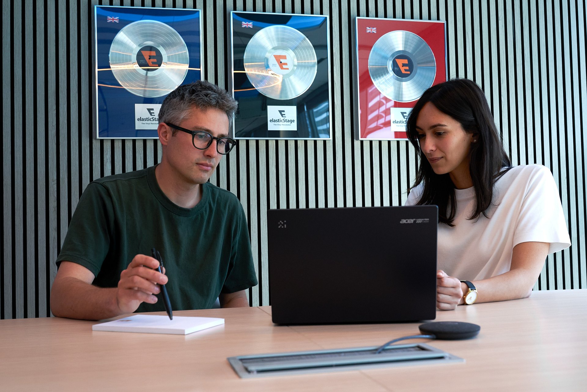 Acer - nowy krajobraz cyfrowy w Europie. CONTEXT donosi, że 44% sprzedanych komputerów osobistych jest już wyposażonych w AI