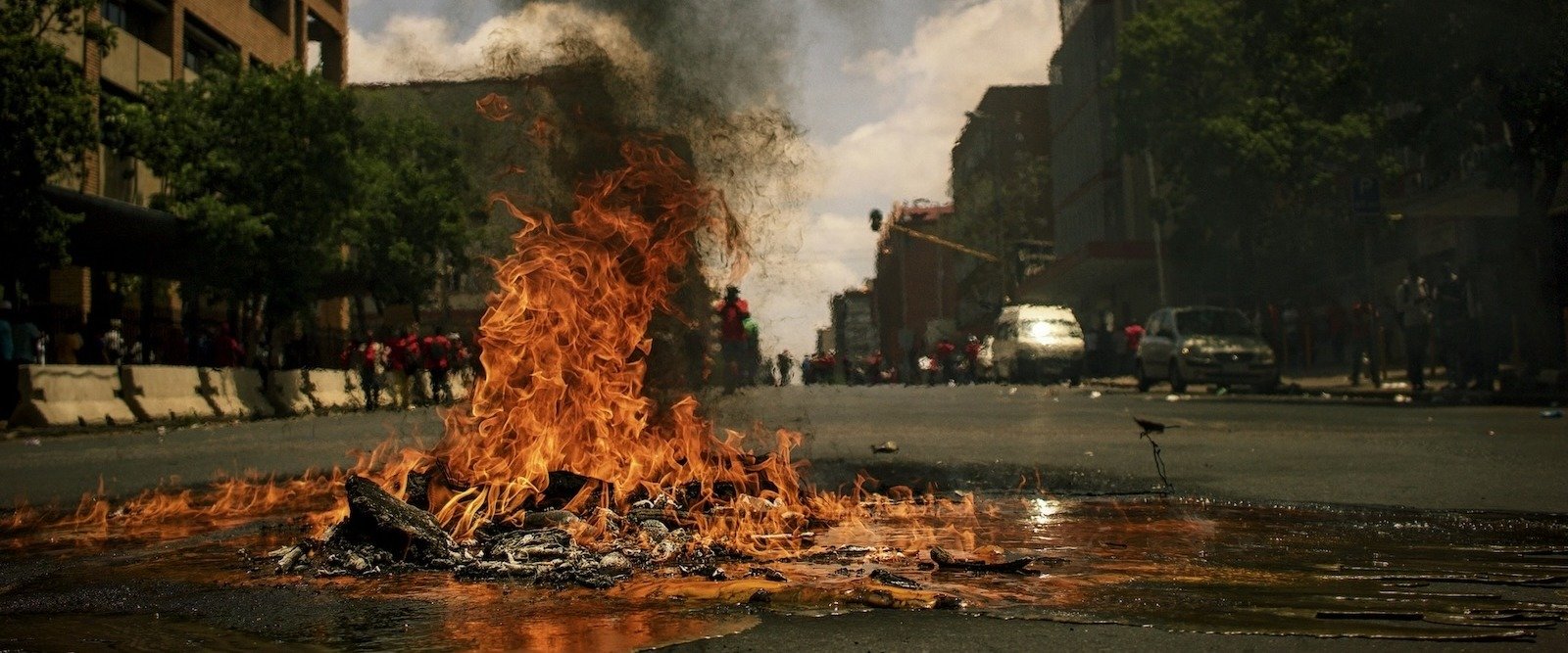 Data-Driven Analysis Reveals Three Archetypes of Armed Conflicts