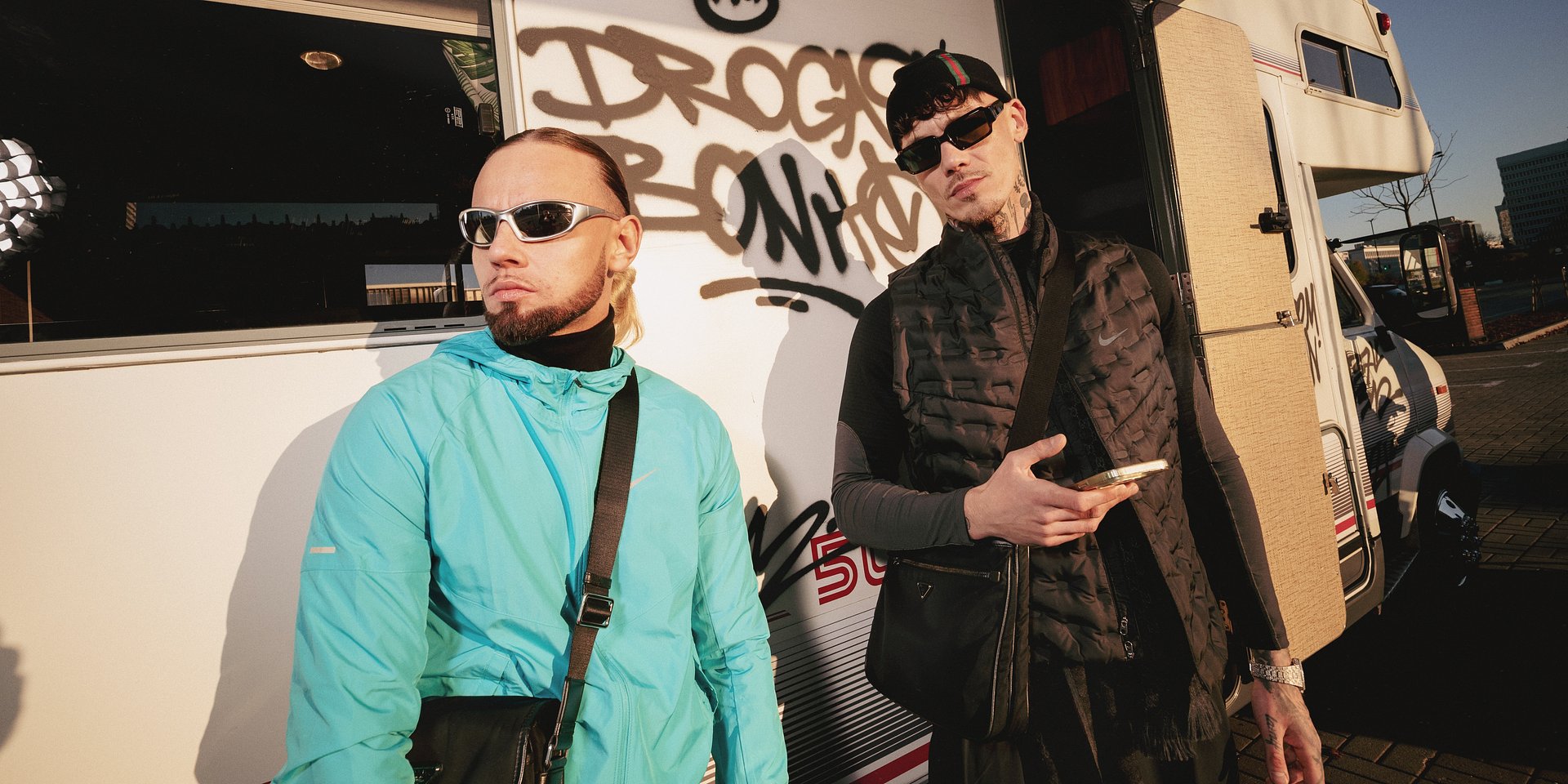 Kronkel Dom i JONNI HERMAN prezentują EP-kę „Serie A” - nowoczesny afrotrap z piłkarskim charakterem