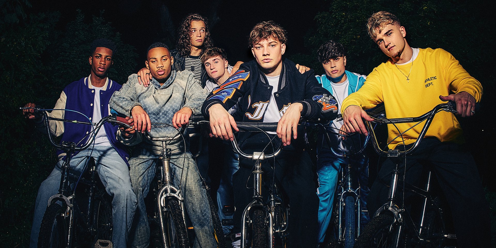 December 10 debiutują singlem „Run My Way”