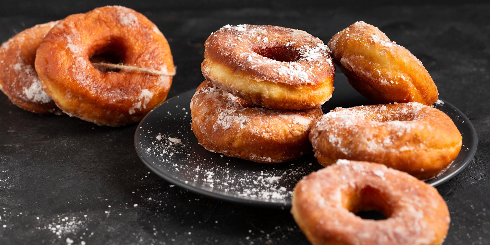 Tłusty Czwartek od kuchni. Co zrobić z olejem po smażeniu?
