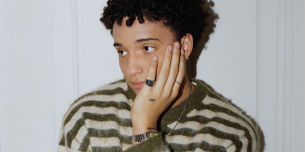 Posłuchaj “Spójrz” Daniela Godsona