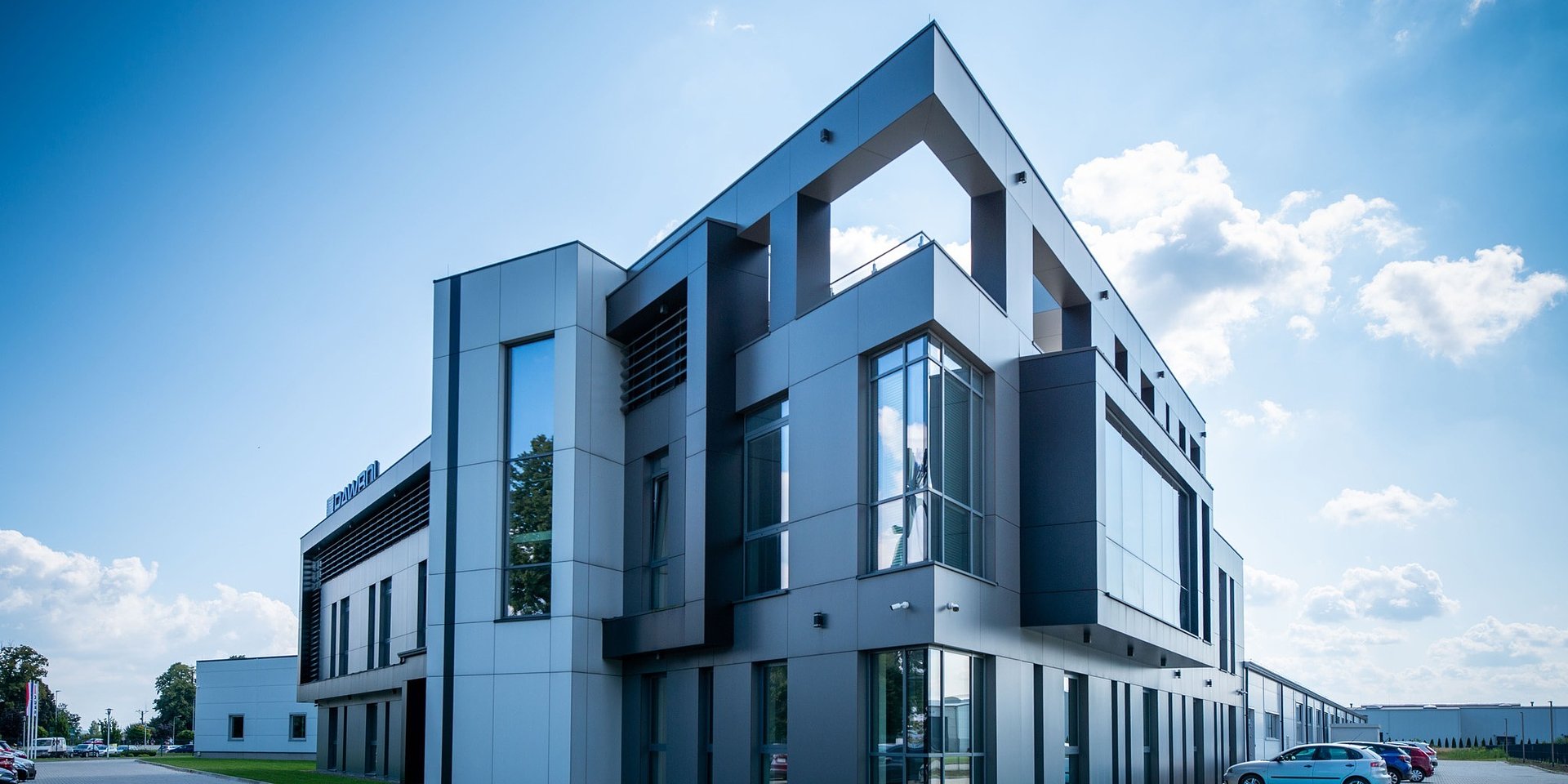 Kolejna inwestycja w Małopolsce: Pawbol po raz drugi korzysta z Polskiej Strefy Inwestycji