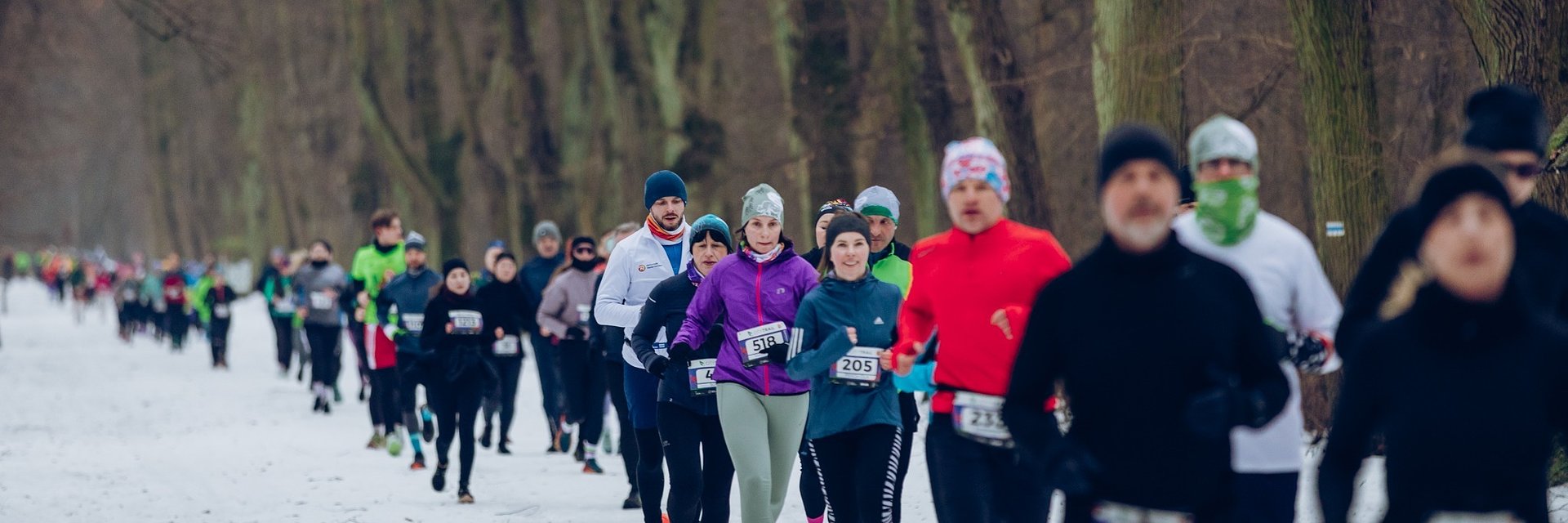 Zimowe bieganie podczas CITY TRAIL w Warszawie