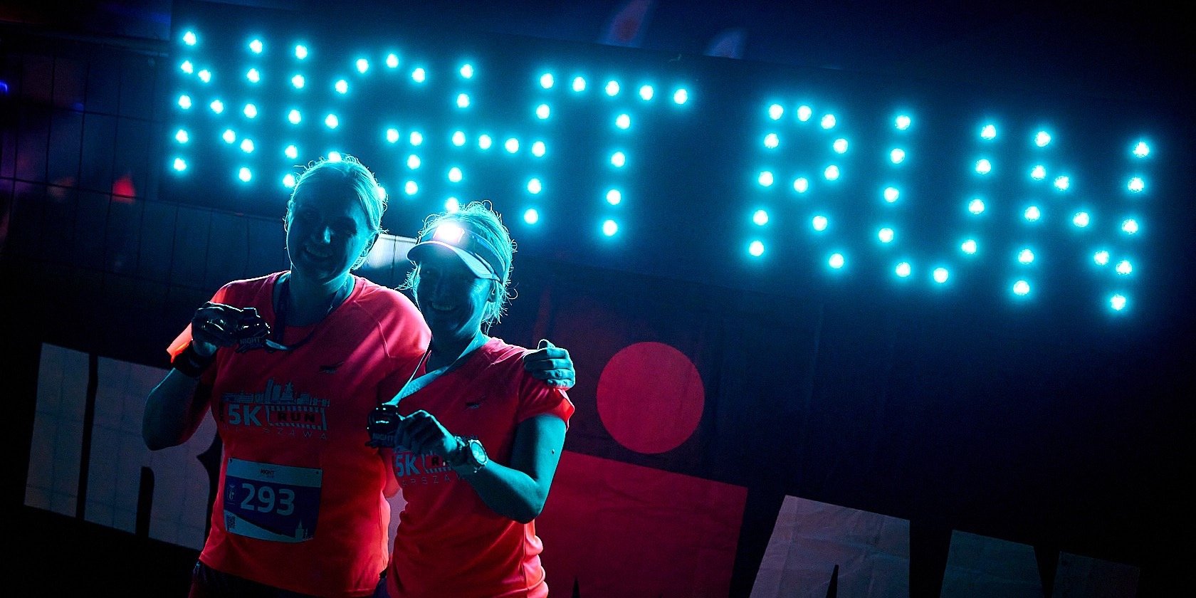 Night Run rozświetla miasta. Biegowe otwarcie weekendów IRONMAN w Warszawie, Gdyni i Poznaniu