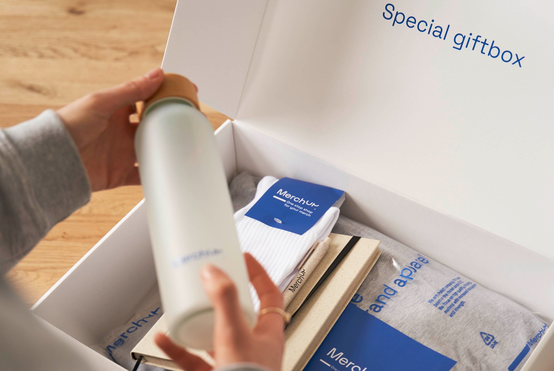 5 trendów w firmowym merchu w 2026 roku: między premium, AI a pełnym doświadczeniem marki