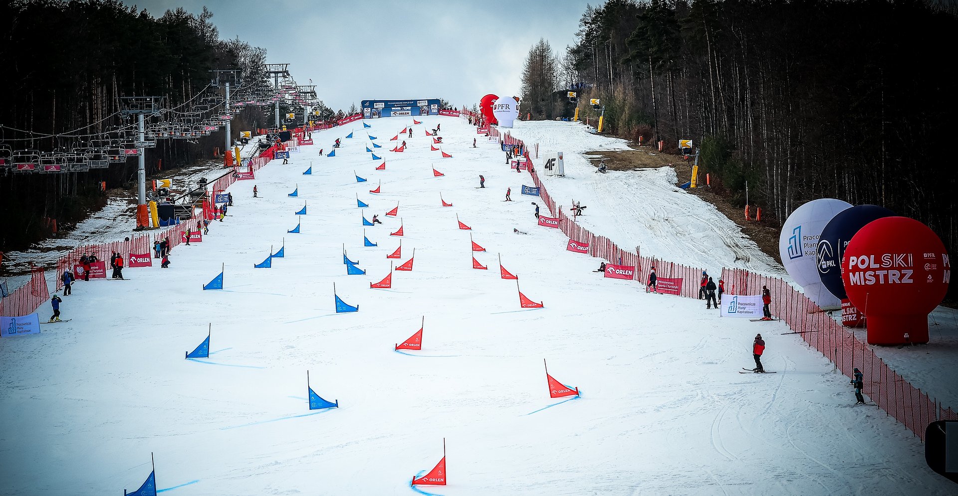Odliczanie rozpoczęte! Adrenalina, prędkość i światowa czołówka snowboardzistów – Jaworzyna w rytmie Pucharu Świata FIS