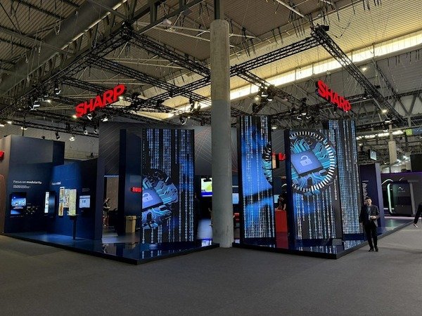 Sharp celebra la vittoria agli Award Winning Innovation, rafforzando il successo di “One Sharp” a ISE 2026