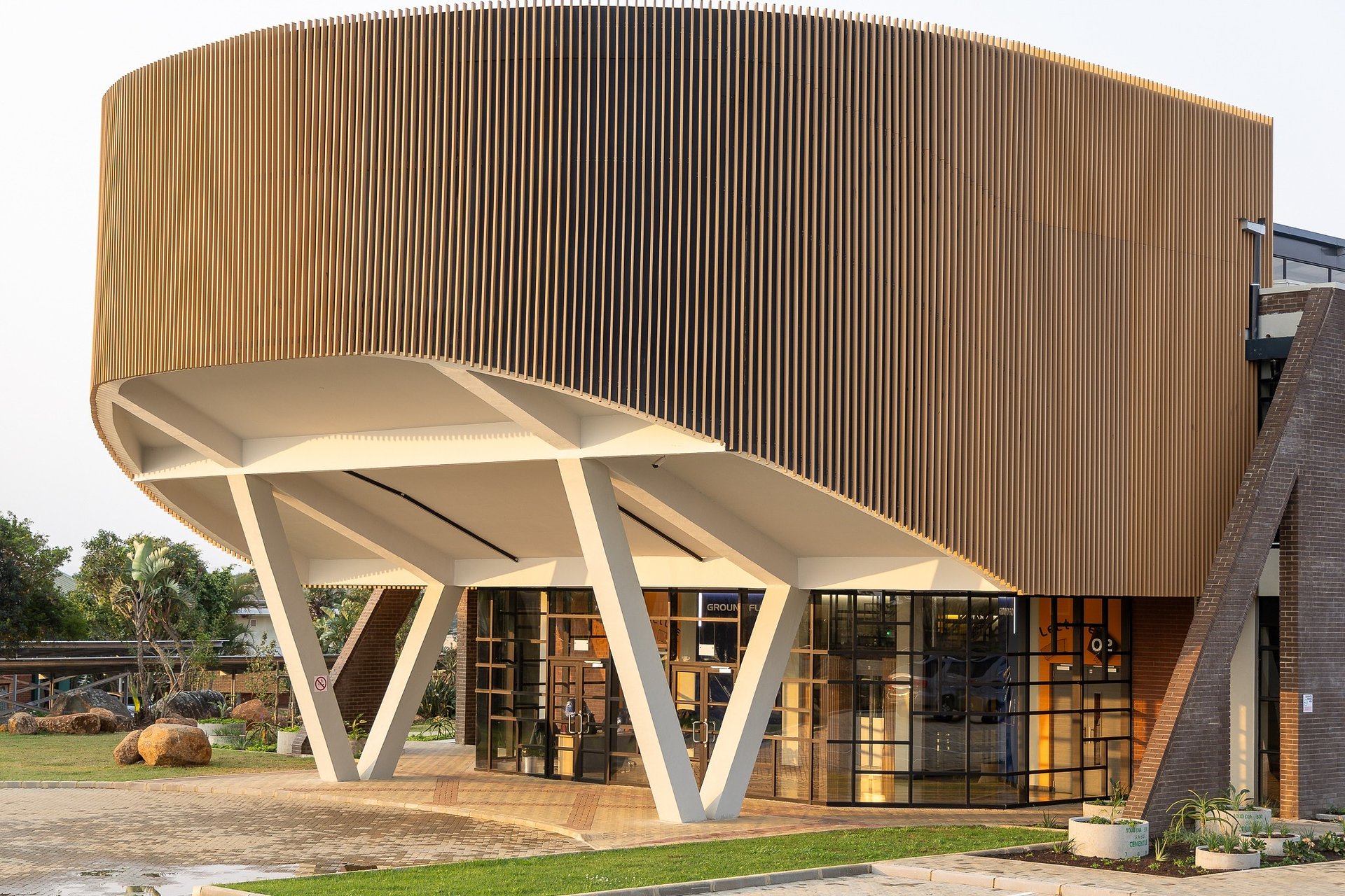 EVA-LAST LIFESPAN BEAMS SHAPE THE NEW ENGINEERING FACULTY AT WALTER SISULU UNIVERSITY