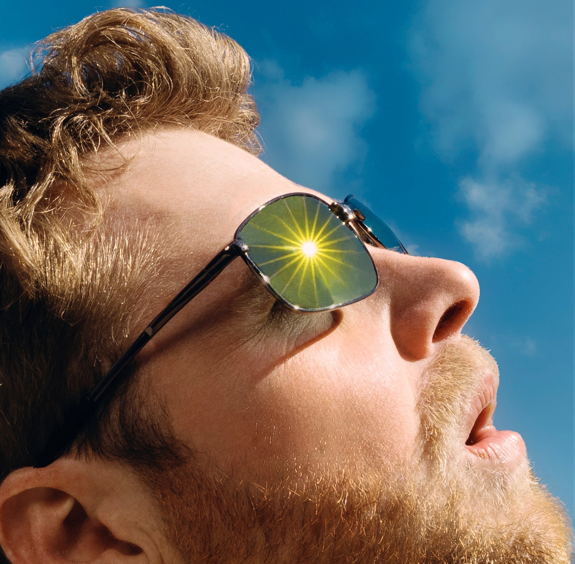 Alex Warren wydaje "FEVER DREAM"