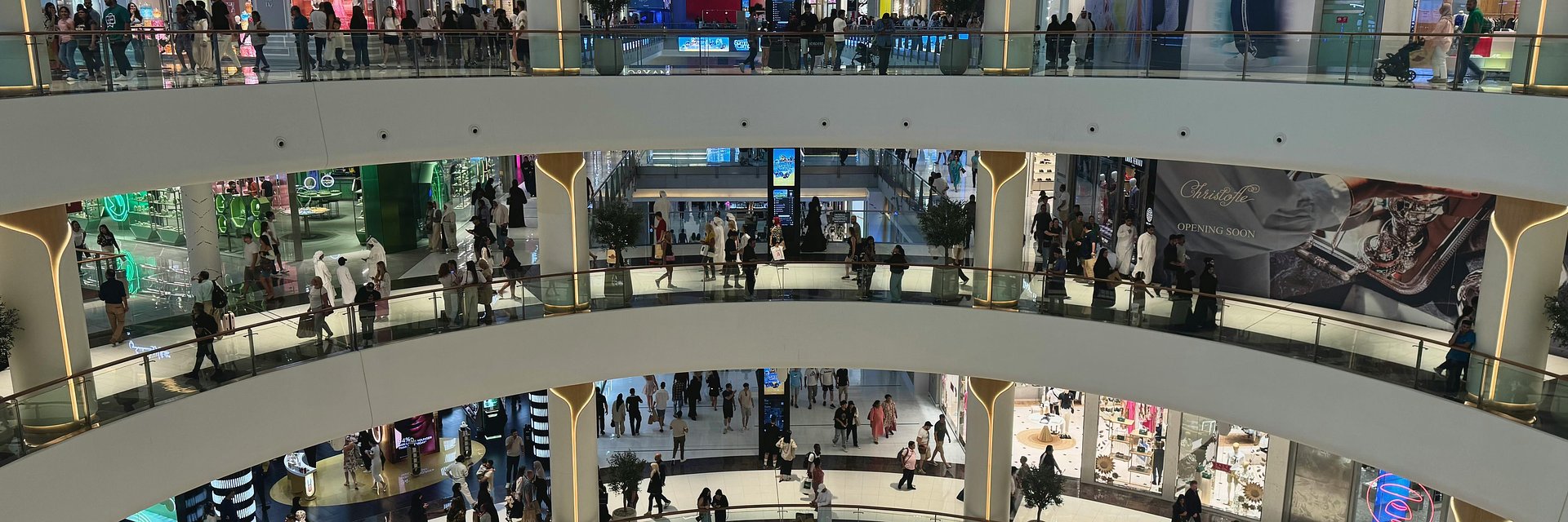 Raport CBRE: modernizacje i retailtainment napędzają rynek handlowy