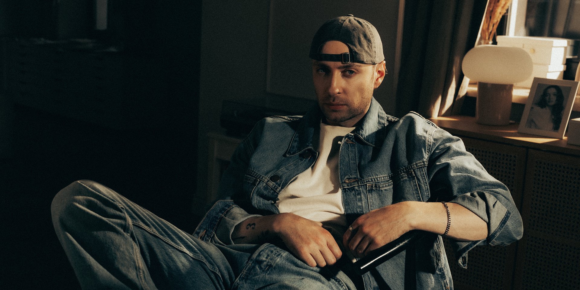 Jedno zdanie, tysiące historii — Dominik Dudek prezentuje „Nie wyobrażam sobie”.