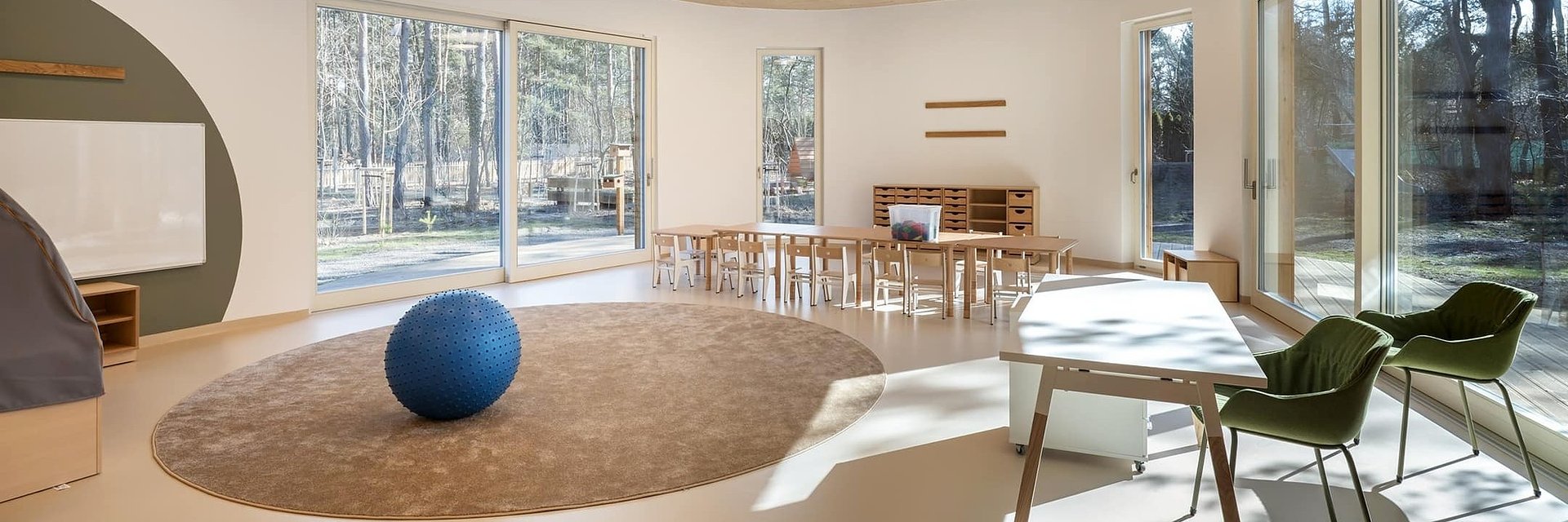 W Józefowie otwarto przedszkole jak ze Skandynawii