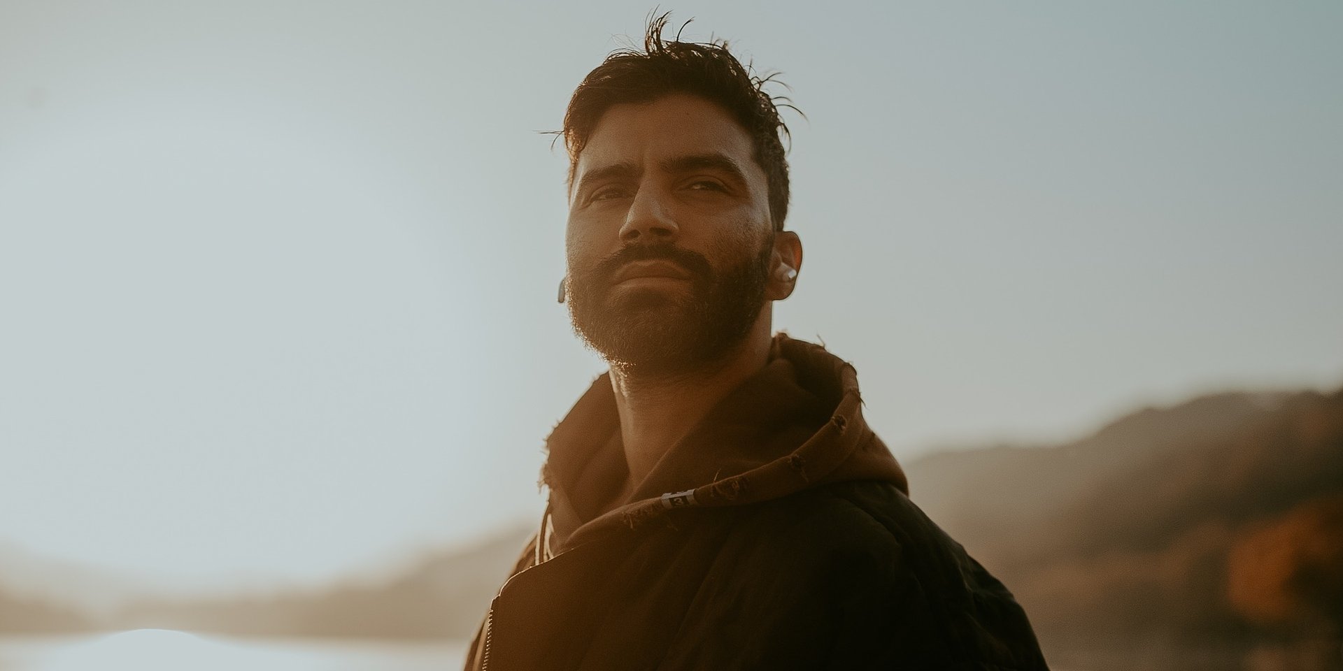 R3HAB szuka spokoju w samym sobie 