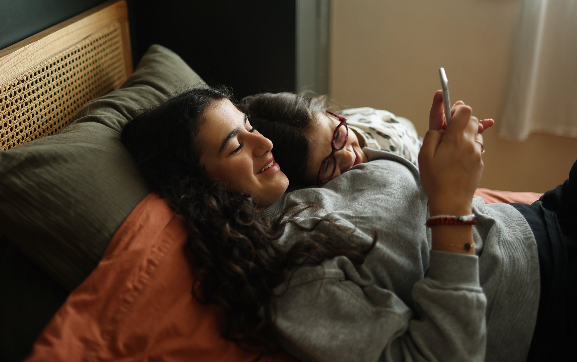 Tecnologia ao serviço da proteção: o novo chatbot da Linha Internet Segura para apoiar vítimas em momentos críticos