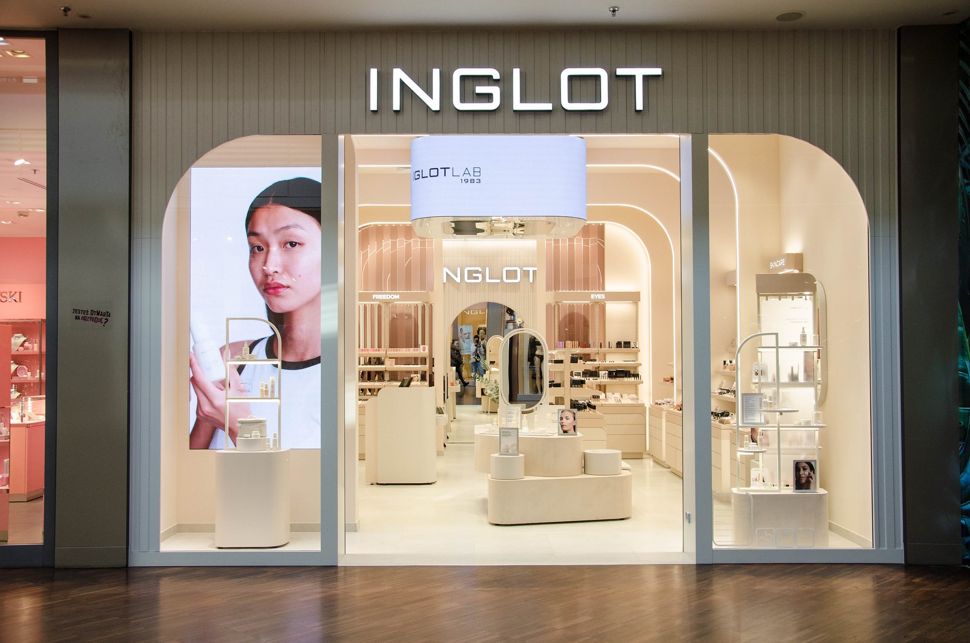 INGLOT wrócił do Manufaktury w nowej odsłonie marki