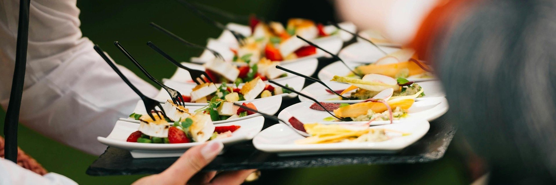 Sodexo to pierwsza sieć restauracji pracowniczych w Polsce monitorująca udział białka za pomocą Protein Trackera