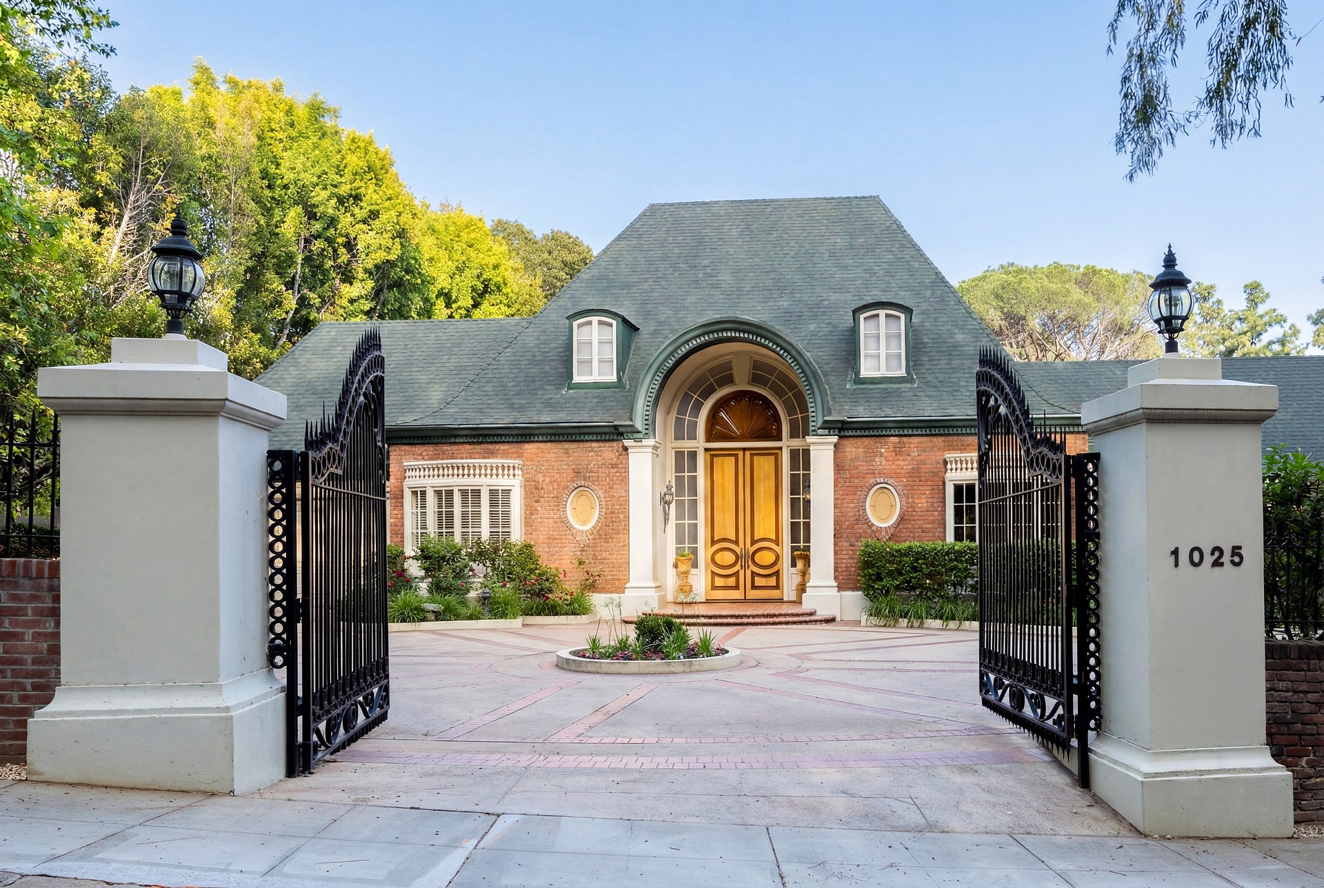 Available for First Time in 50 Years: Exceptional Estate One Block from Beverly Hills Hotel Listed for $19,995,000 by Jade Mills of Coldwell Banker Realty