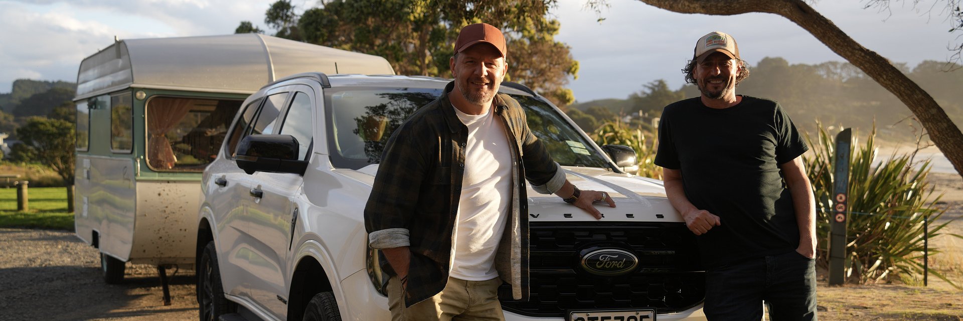 POZA UTARTYM SZLAKIEM: COLIN I MANU