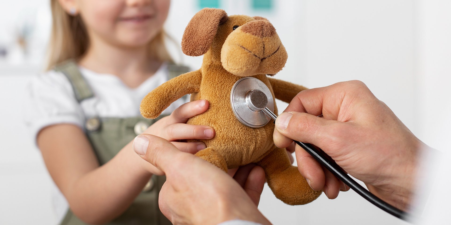 Ta sama choroba, inna terapia. Dlaczego dzieci nie leczy się jak dorosłych?