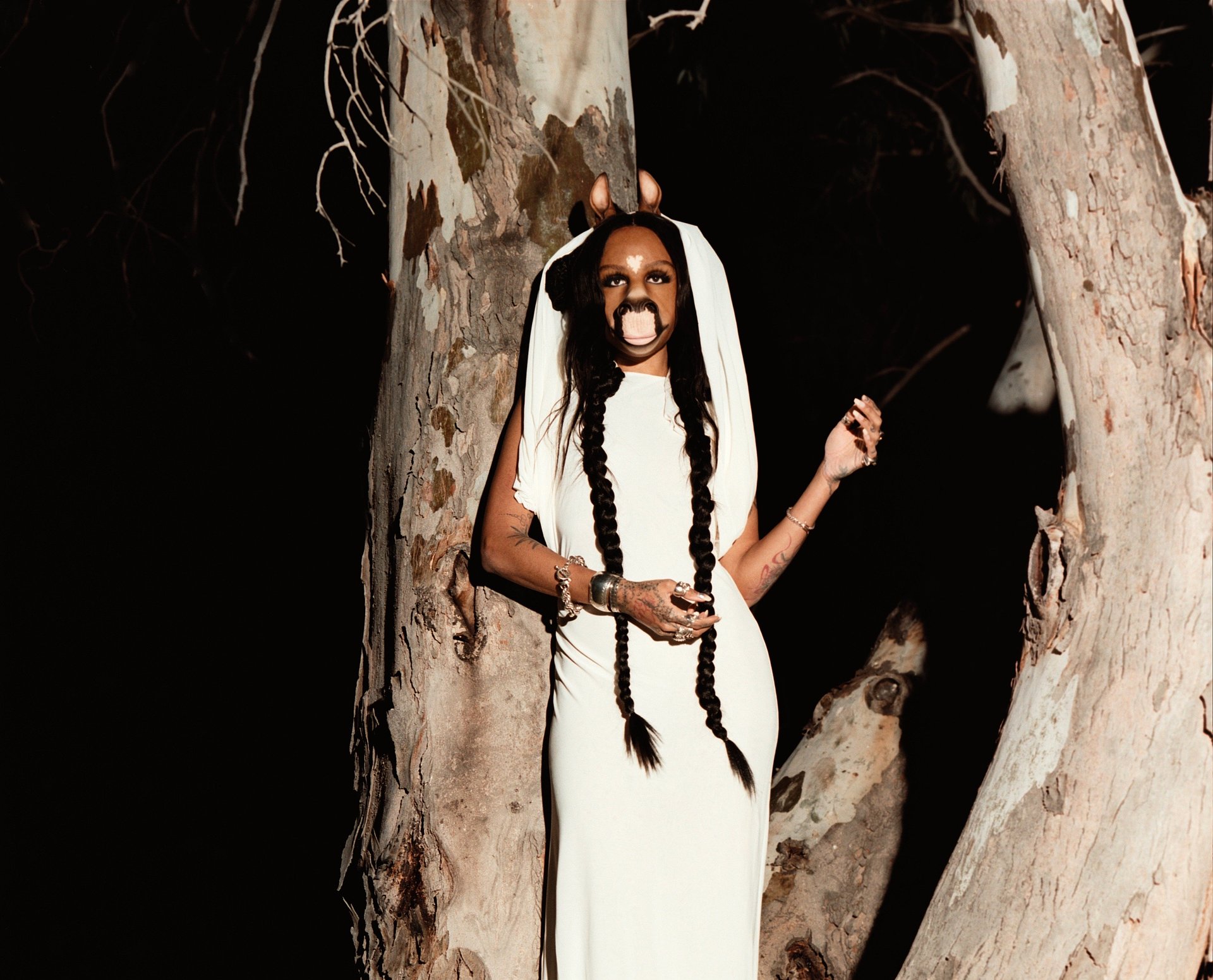 horsegiirL ogłasza debiutancki album NATURE IS HEALING i prezentuje nowy singiel „earth is turning”