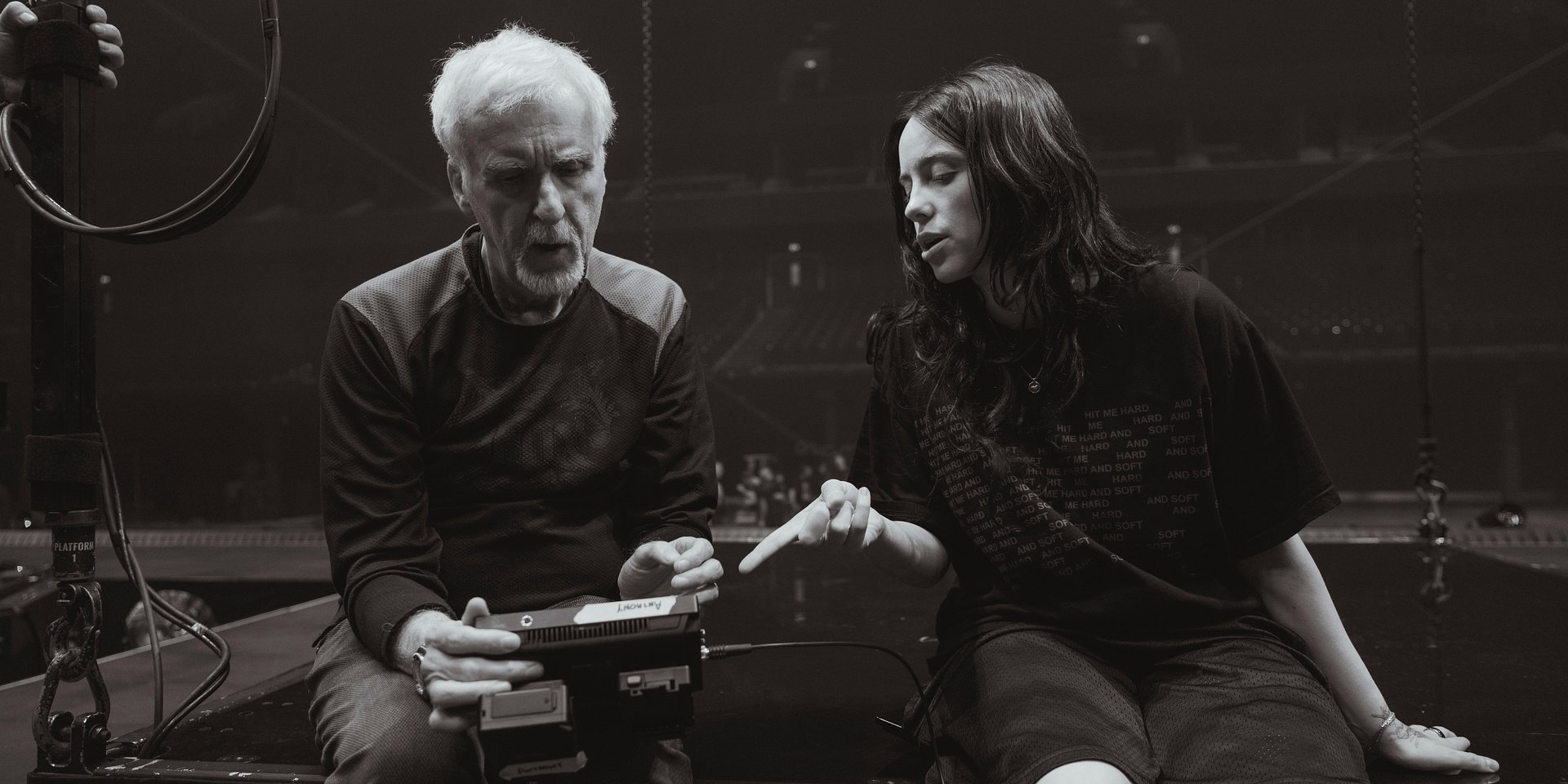 Billie Eilish prezentuje „INTRO” z „HIT ME HARD AND SOFT TOUR” i odlicza dni do premiery filmu