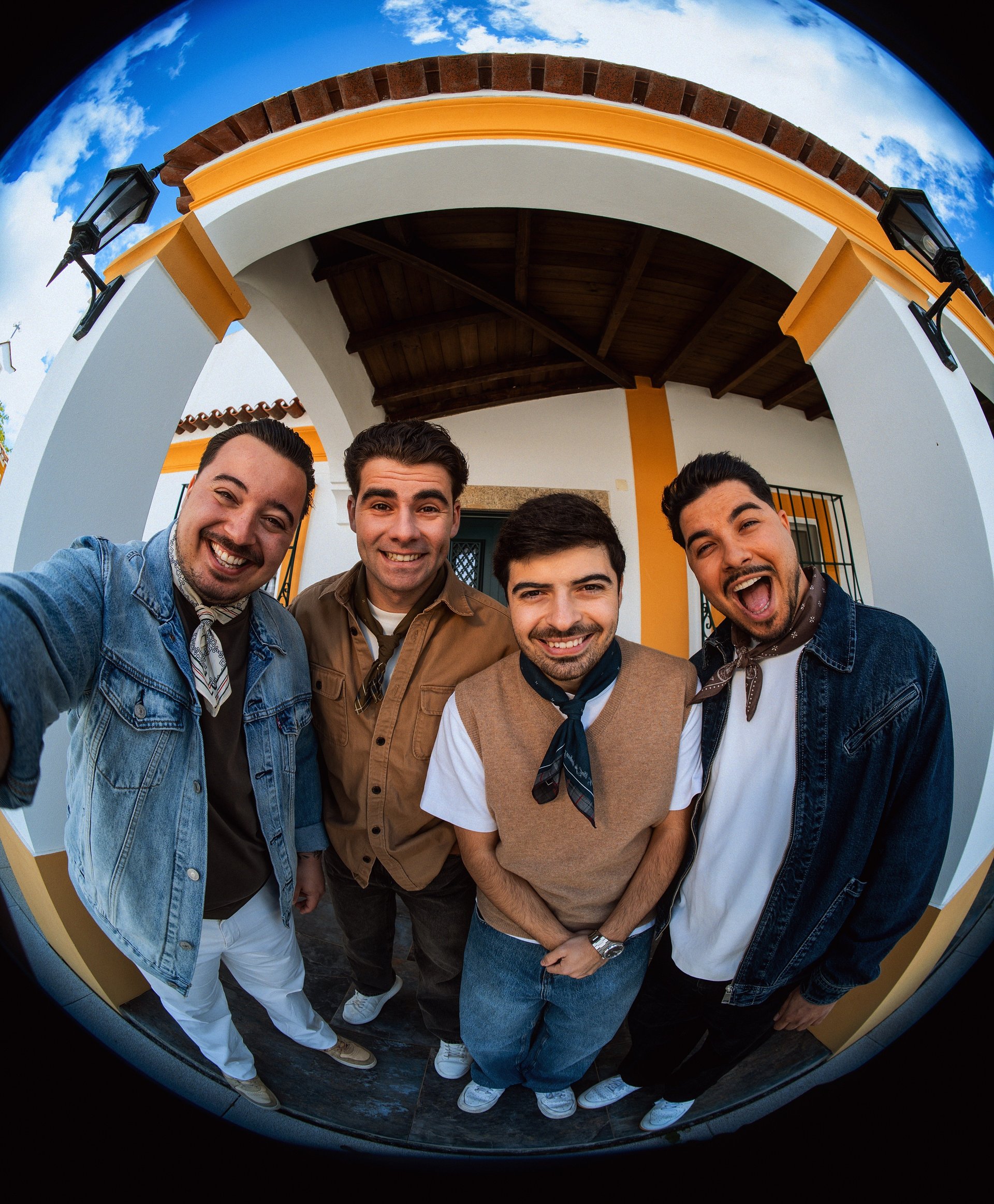 Uber One leva concerto privado dos Vizinhos a casa de portugueses