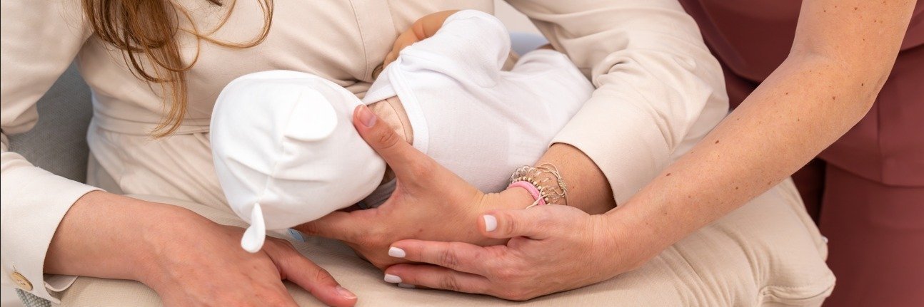 A Clínica Mulher lança o Nascimento+: o programa multidisciplinar de preparação para o parto que acompanha os casais também depois do nascimento.