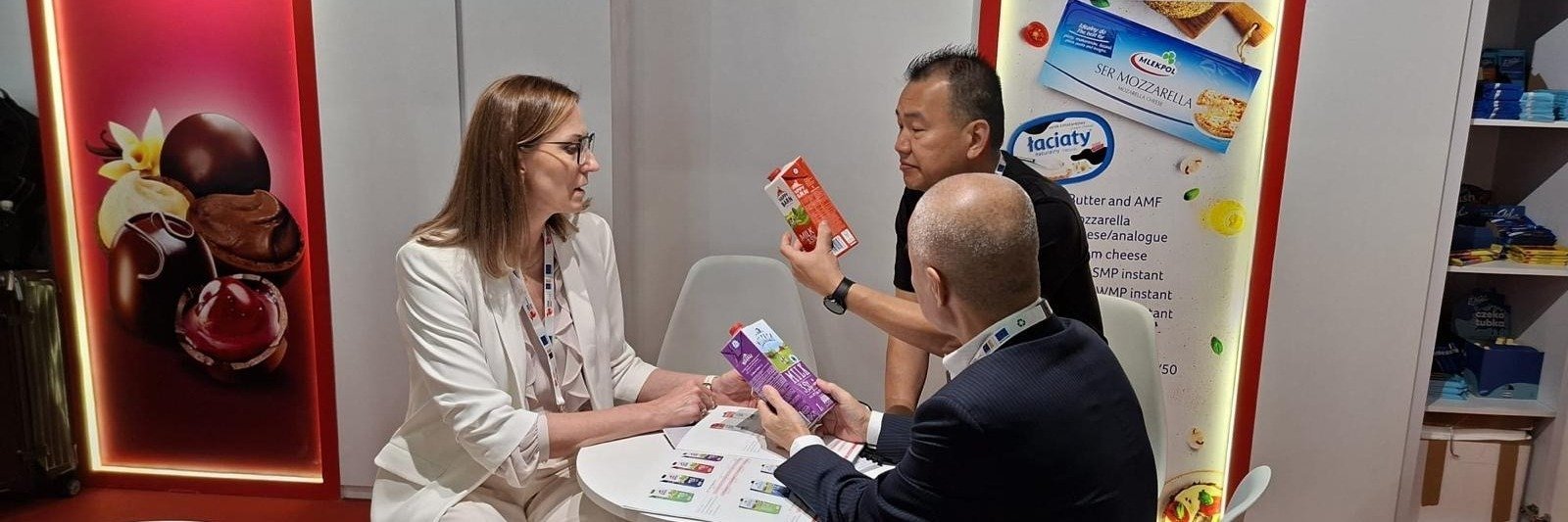 Mlekpol promował polskie produkty mleczarskie na targach w Singapurze