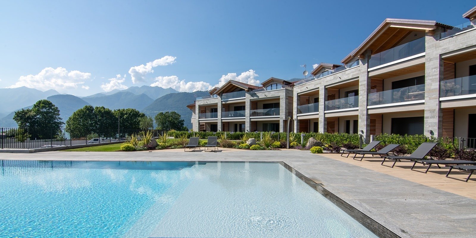 Lago Dorato Marina Lodge, Villas & Apartments: hospitality on Lake Como by Nausika Group