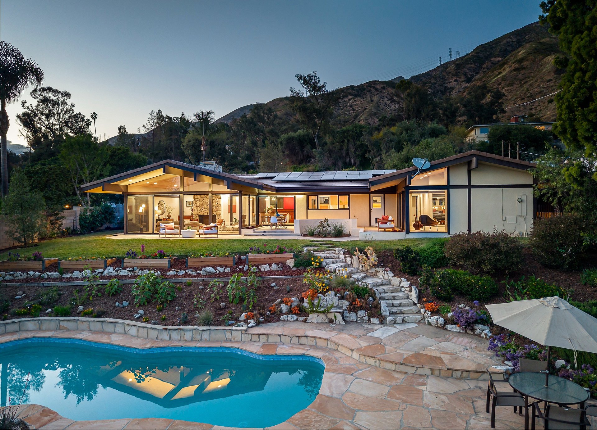 Eaton Fire Survivor: Buff, Smith & Hensman Original on One of Altadena's Premier View Lots Lists for $2,495,000