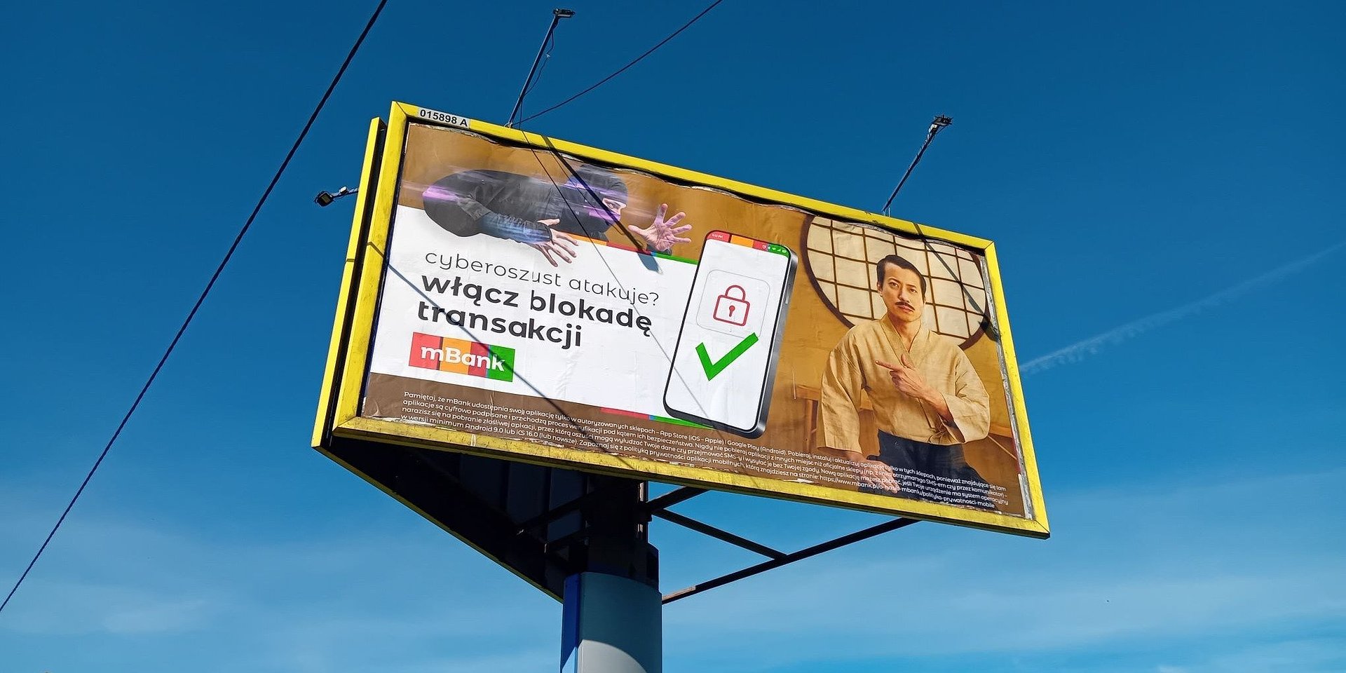 Funkcja „włącz blokadę transakcji” klikana co kilka minut – mBank pokazuje realną skalę cyfrowej ochrony i rusza z kolejną letnią odsłoną kampanii „Samoobrona w sieci”