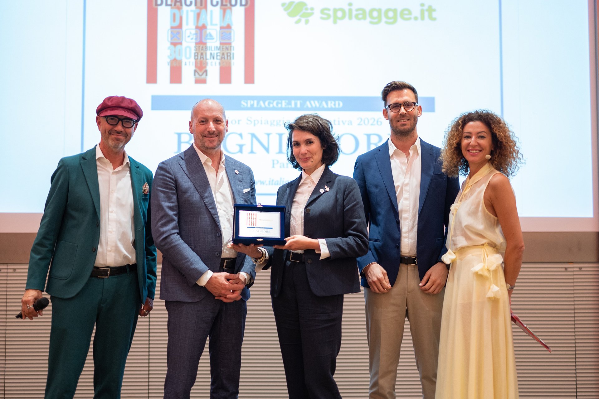 Gran Galà dei Beach Club 2026: Spiagge.it premia Bagni Fiore di Paraggi come lo stabilimento balneare più innovativo d’Italia