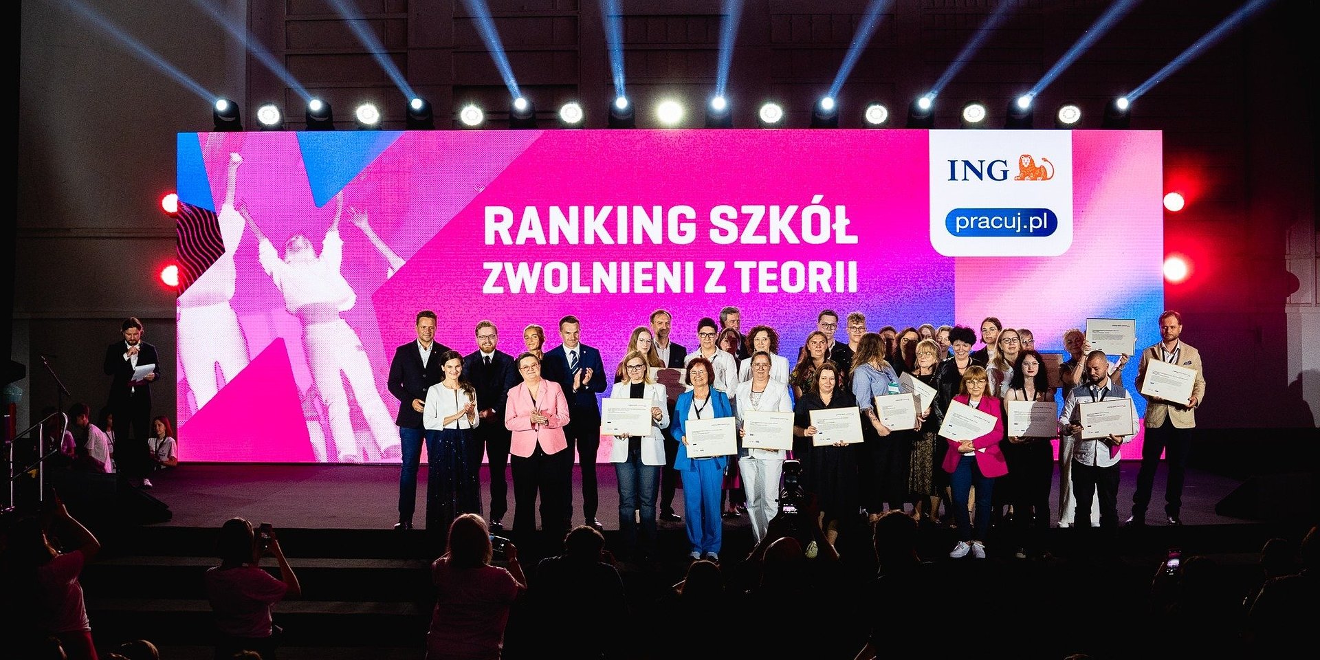Dwie szkoły ze Szczecina znalazły się wśród 10 najlepszych szkół ponadpodstawowych w Polsce w Rankingu Szkół Zwolnieni z Teorii 2026