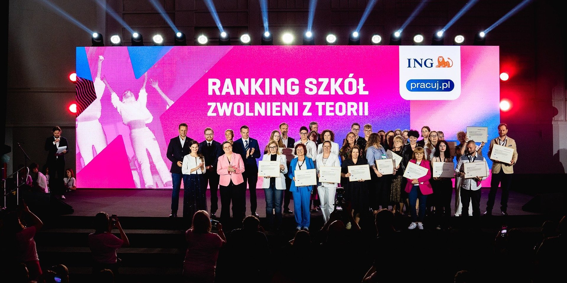 Dwie placówki z woj. wielkopolskiego wśród 20 najlepszych szkół ponadpodstawowych w Polsce w Rankingu Szkół Zwolnieni z Teorii 2026