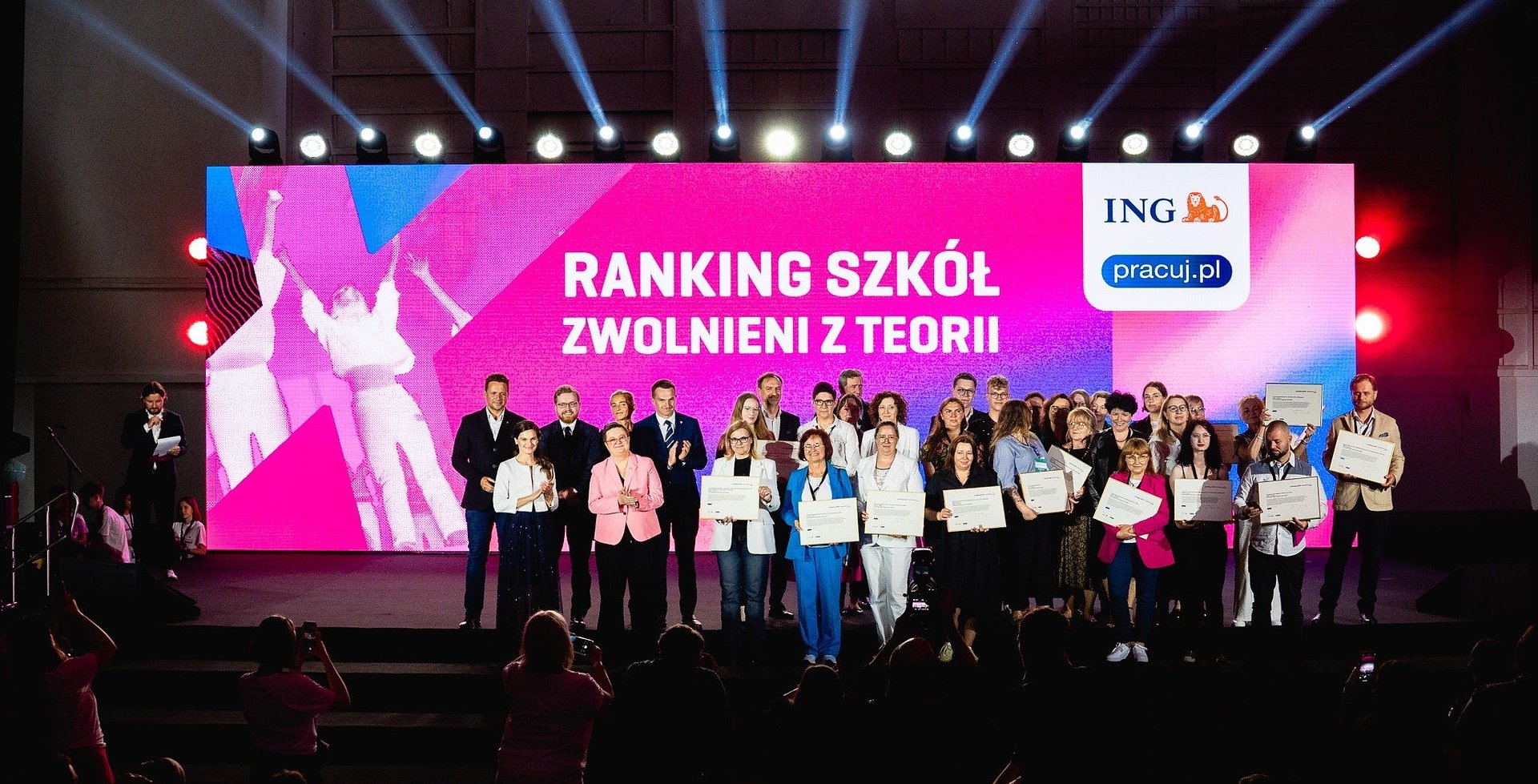 Szkoła z Włocławka wśród 20 najlepszych szkół ponadpodstawowych w Polsce w Rankingu Szkół Zwolnieni z Teorii 2026