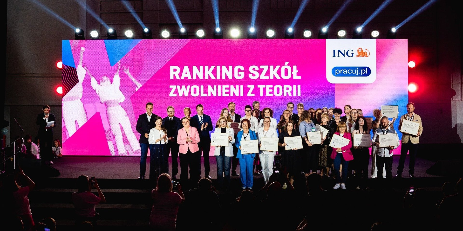 Liceum z Łodzi wśród 20 najlepszych szkół ponadpodstawowych w Polsce w Rankingu Szkół Zwolnieni z Teorii 2026