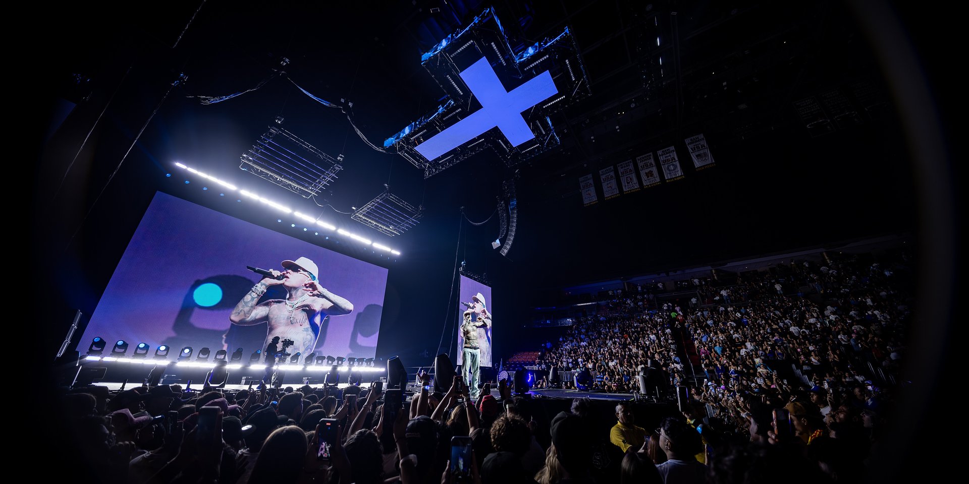 Blessd hace historia en Estados Unidos con su primera gira solo