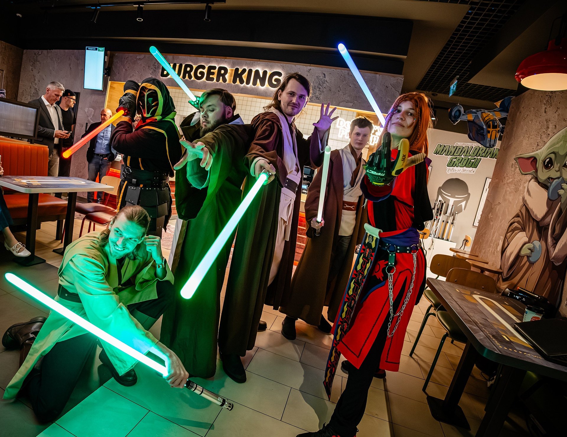 Burger King® otworzył w Krakowie jedyną w Polsce kantynę inspirowaną światem Gwiezdnych Wojen [ZDJĘCIA]