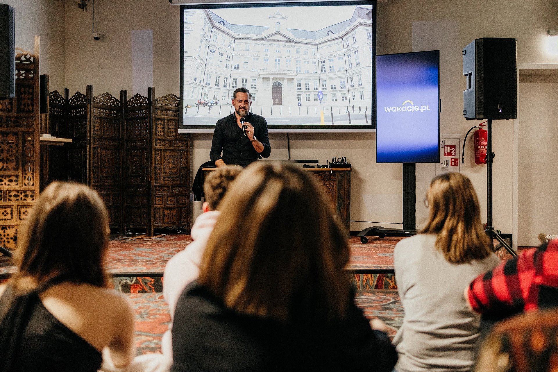 Wakacje.pl rekrutują do call center przed sezonem letnim. Marcin Prokop odwiedził gdańską centralę firmy