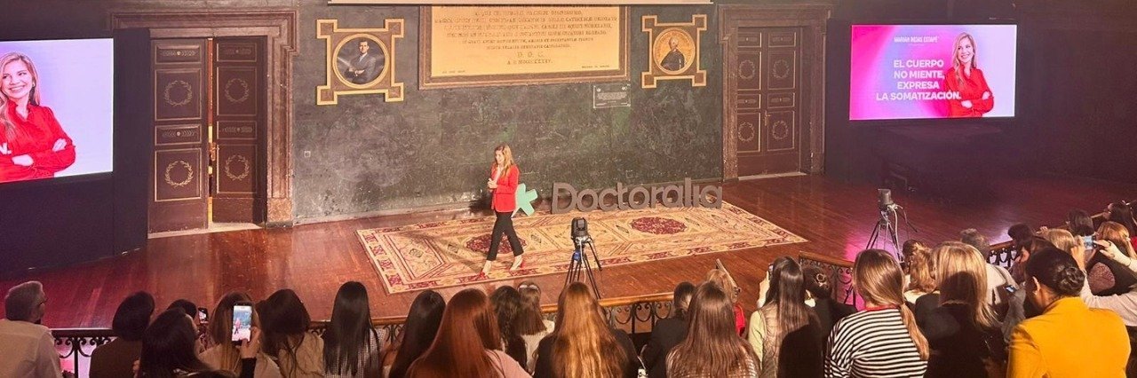 La Dra. Marian Rojas aborda en Doctoralia Connect el impacto del estrés crónico en el personal sanitario
