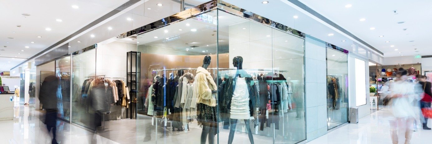Centra handlowe są kluczowe w omnichannel. Polacy chcą oglądać i przymierzać produkty, nawet jeśli kupią je online