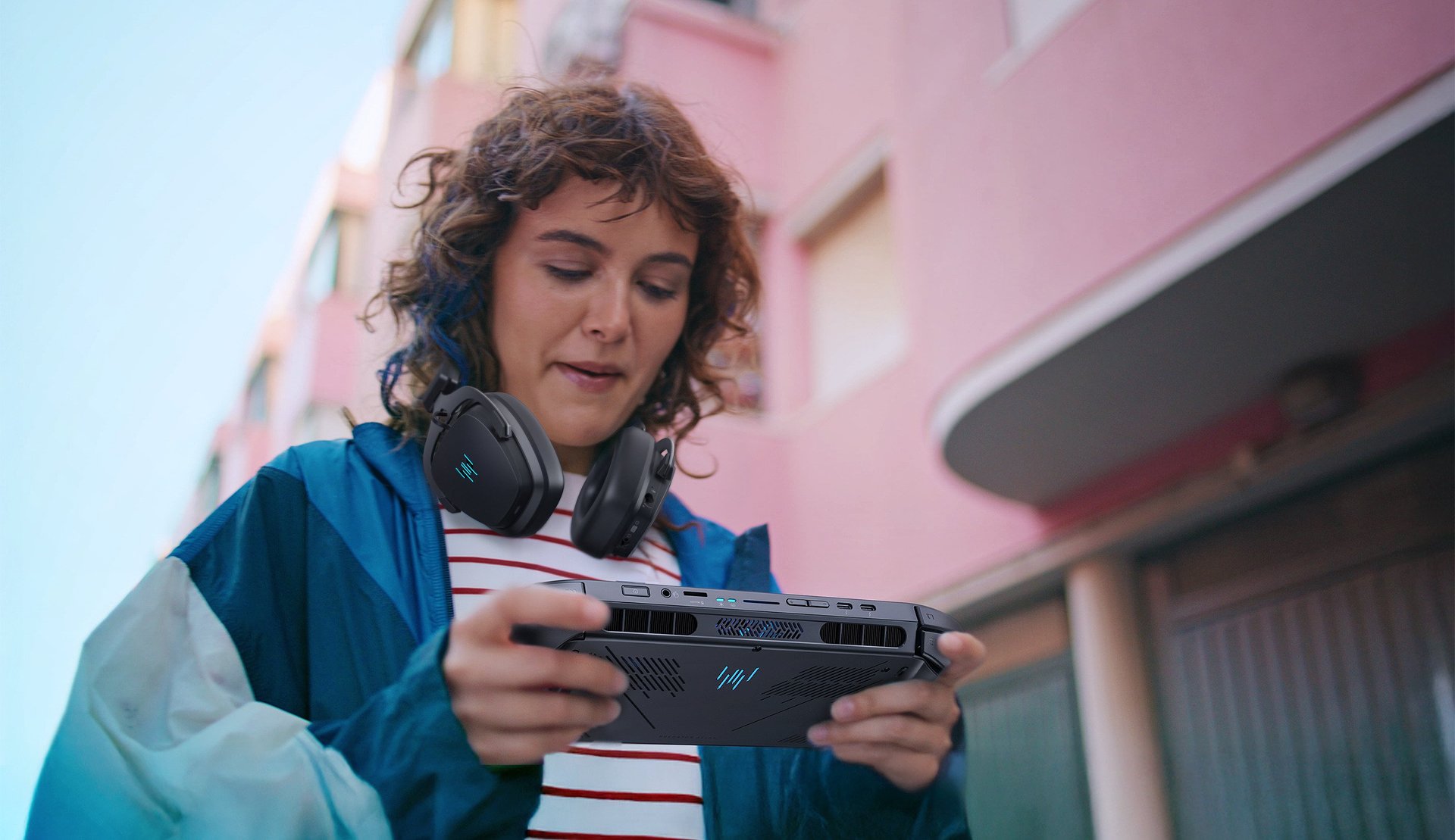 Acer präsentiert Predator Atlas 8 Gaming‑Handheld mit Intel® Arc™ G-Series und 120‑Hz‑Display