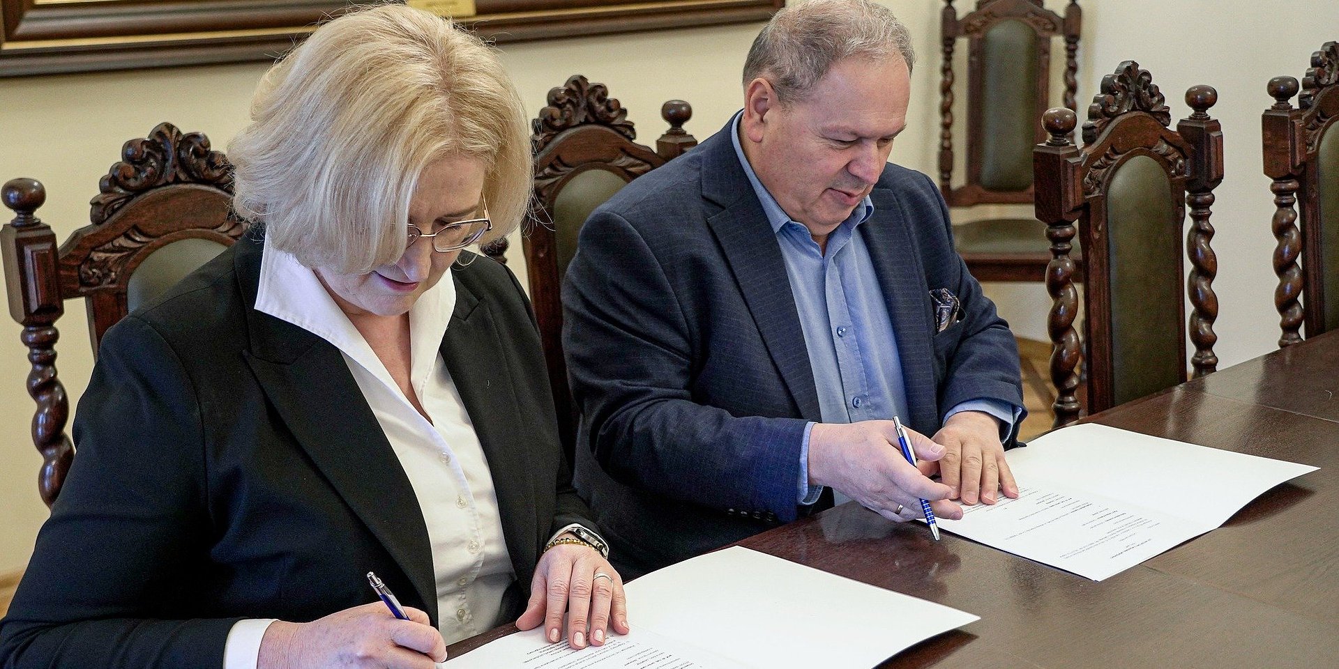 Kronospan nawiązuje współpracę z Uniwersytetem Opolskim