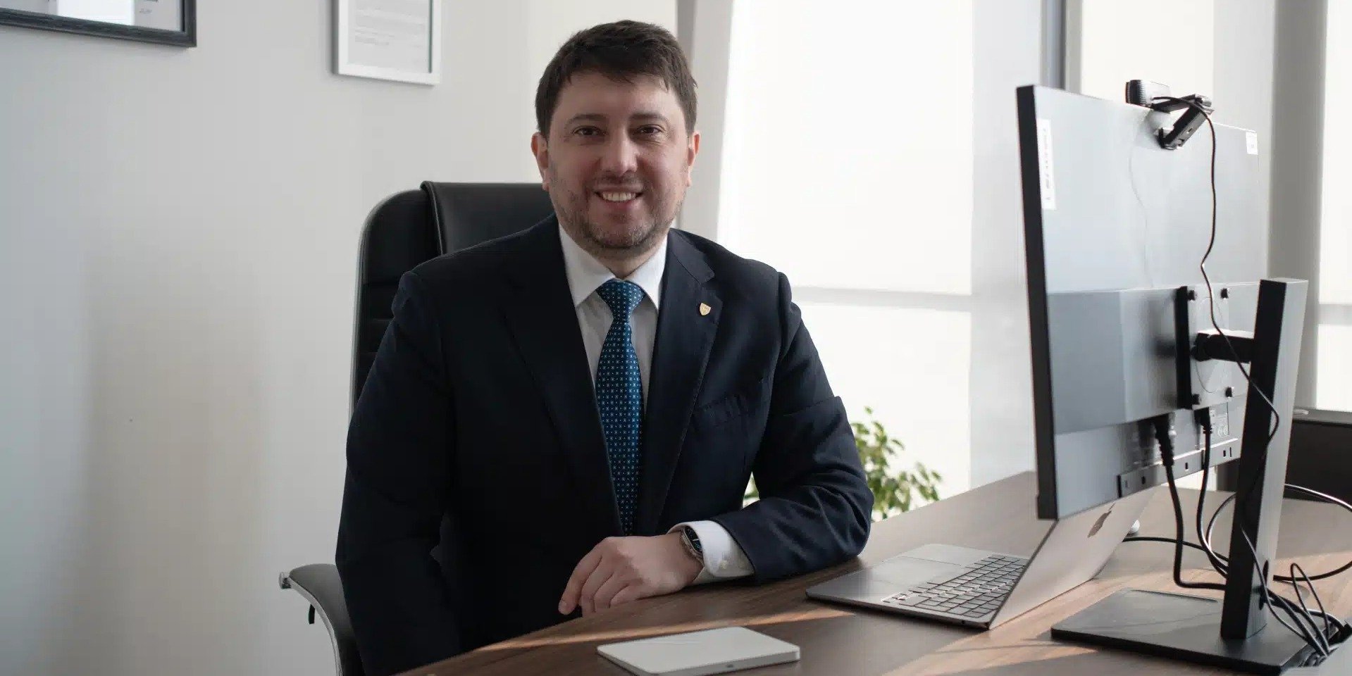 Od serwerów w Kazachstanie po produkty w Stanach. Jak CTO łączą wielonarodowe systemy, rynki i ludzi?