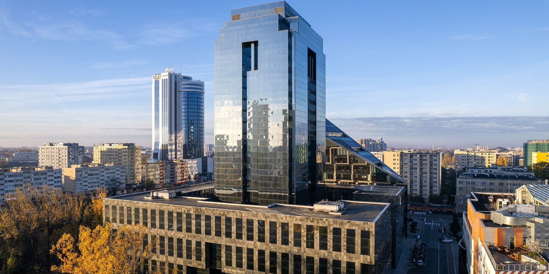 V Tower: rewitalizacja biurowca w duchu human-centric potwierdzona precertyfikatem WELL
