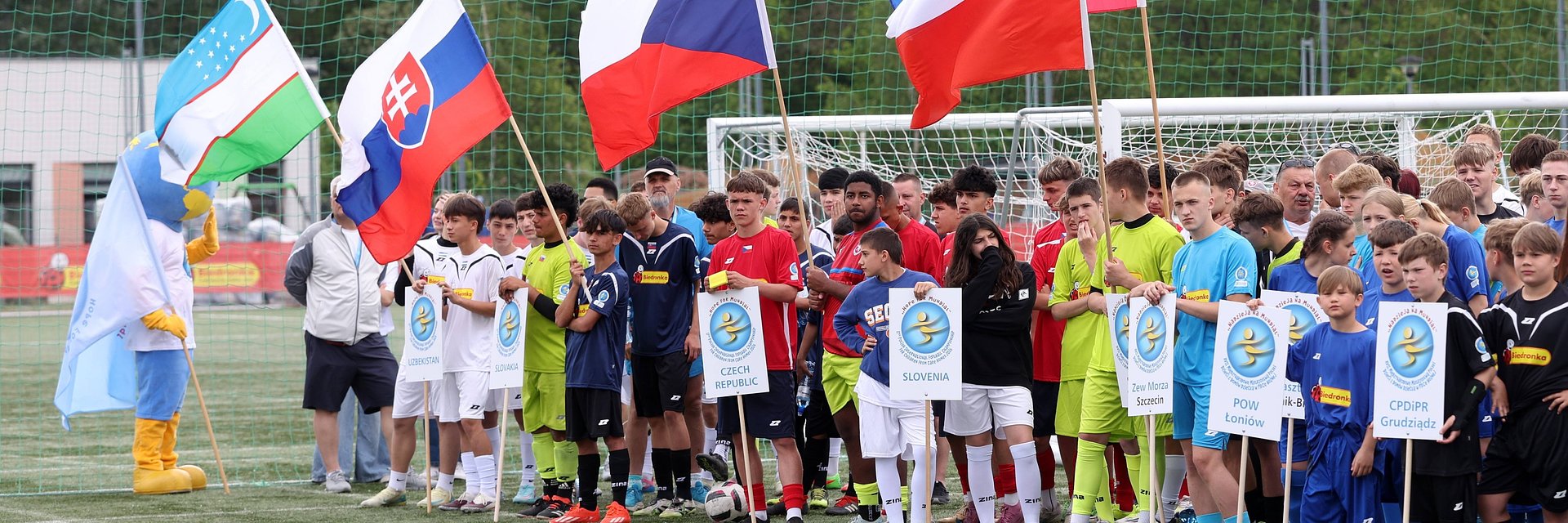 Splnený futbalový sen vo Varšave: Chlapci z Podolínca, Sabinova a Medzilaboriec majú za sebou emóciami nabitý turnaj