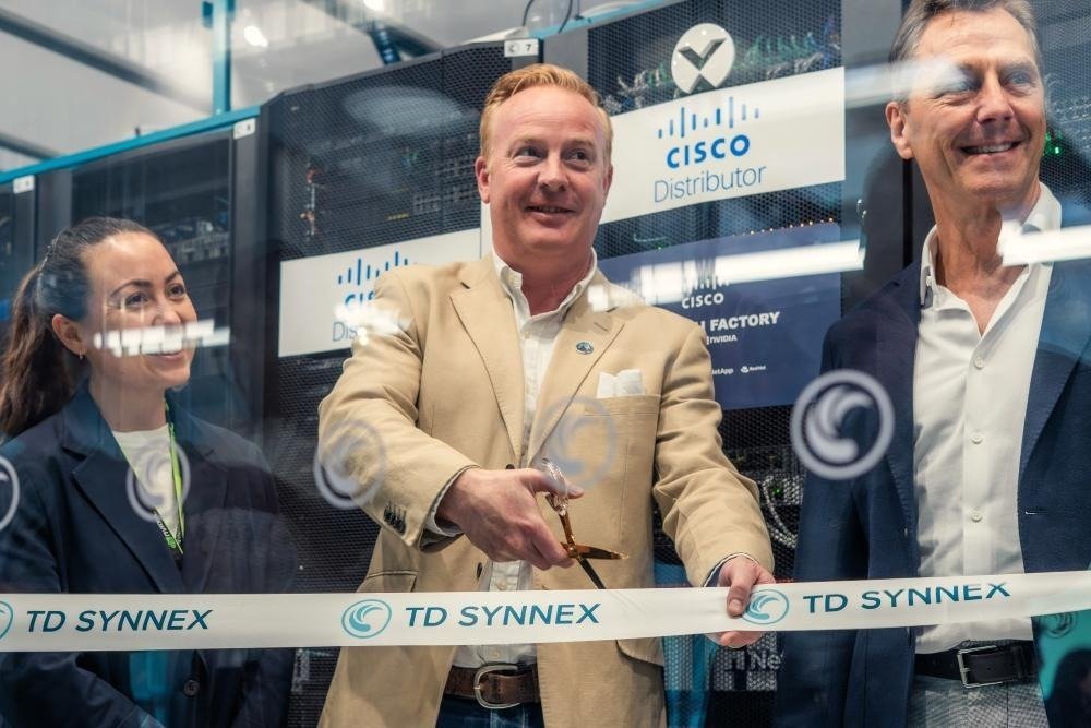TD SYNNEX e Cisco inauguram Secure AI Factory com a NVIDIA em Paris para acelerar adoção de IA empresarial de confiança