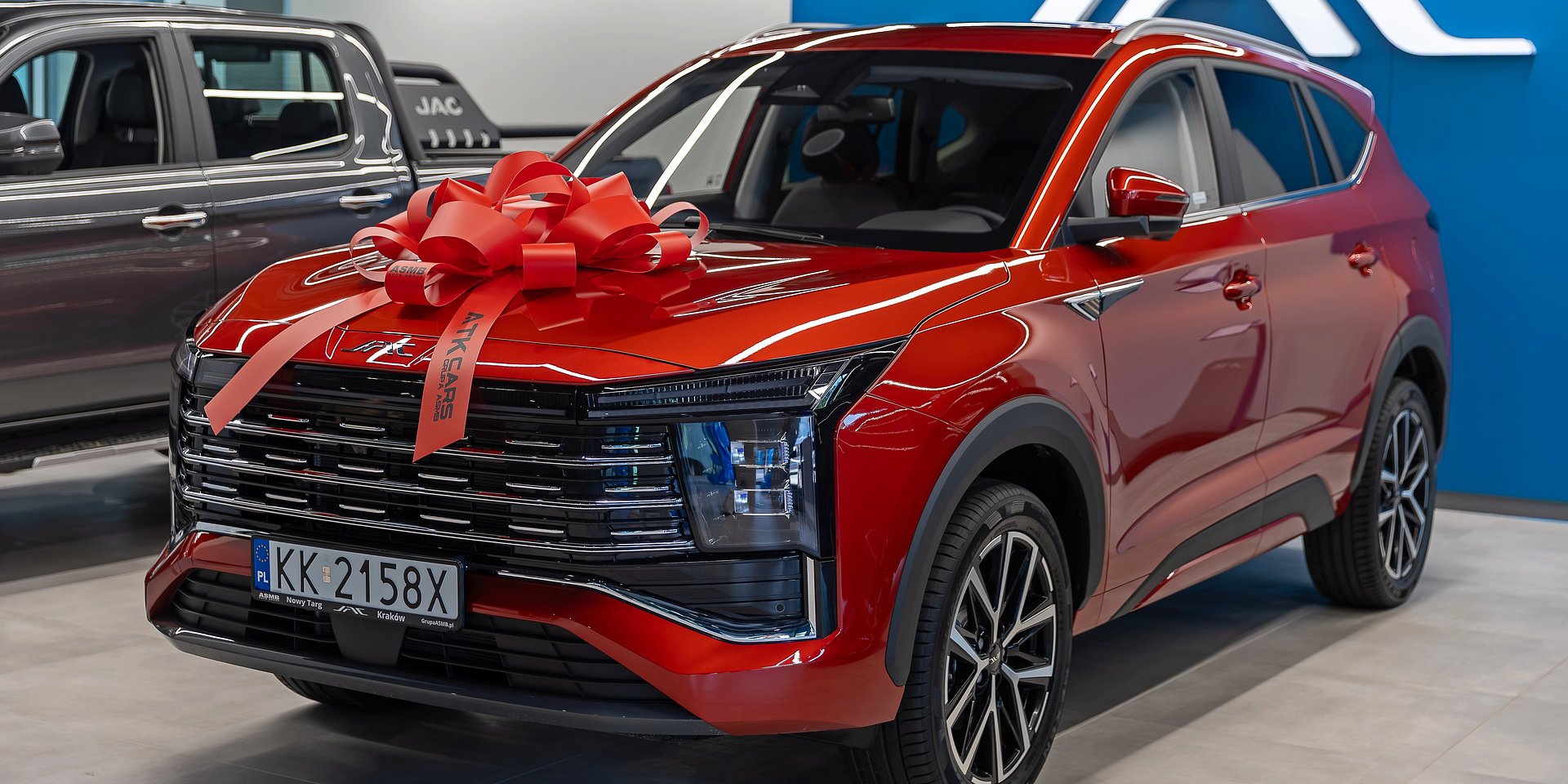 JAC wjeżdża do Krakowa. Nowy salon ASMB Auto Group już otwarty